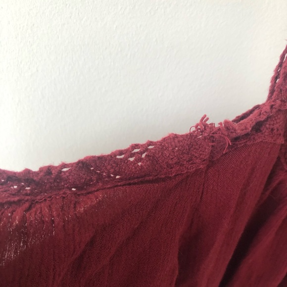 red off the shoulder - Picture 3 of 8